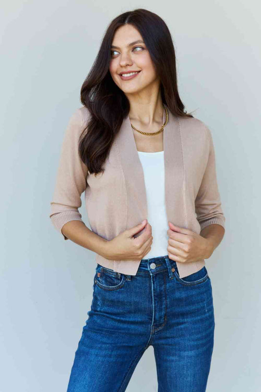 3/4 Sleeve Cropped Cardigan in Putty