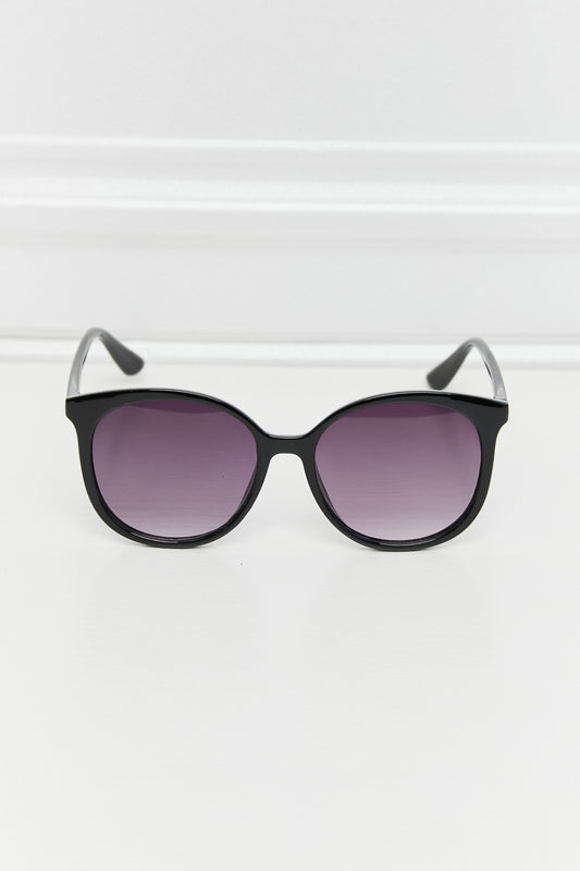 Oversized Minimalist Wayfarers