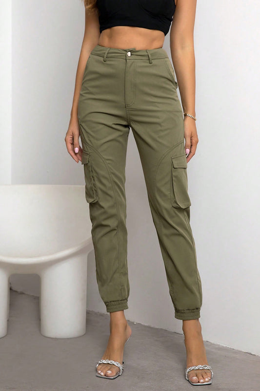 Elastic Ankle Cargo Pants in Olive